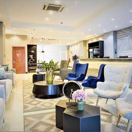 Nobile Hotel Estacion Central Сантьяго Экстерьер фото