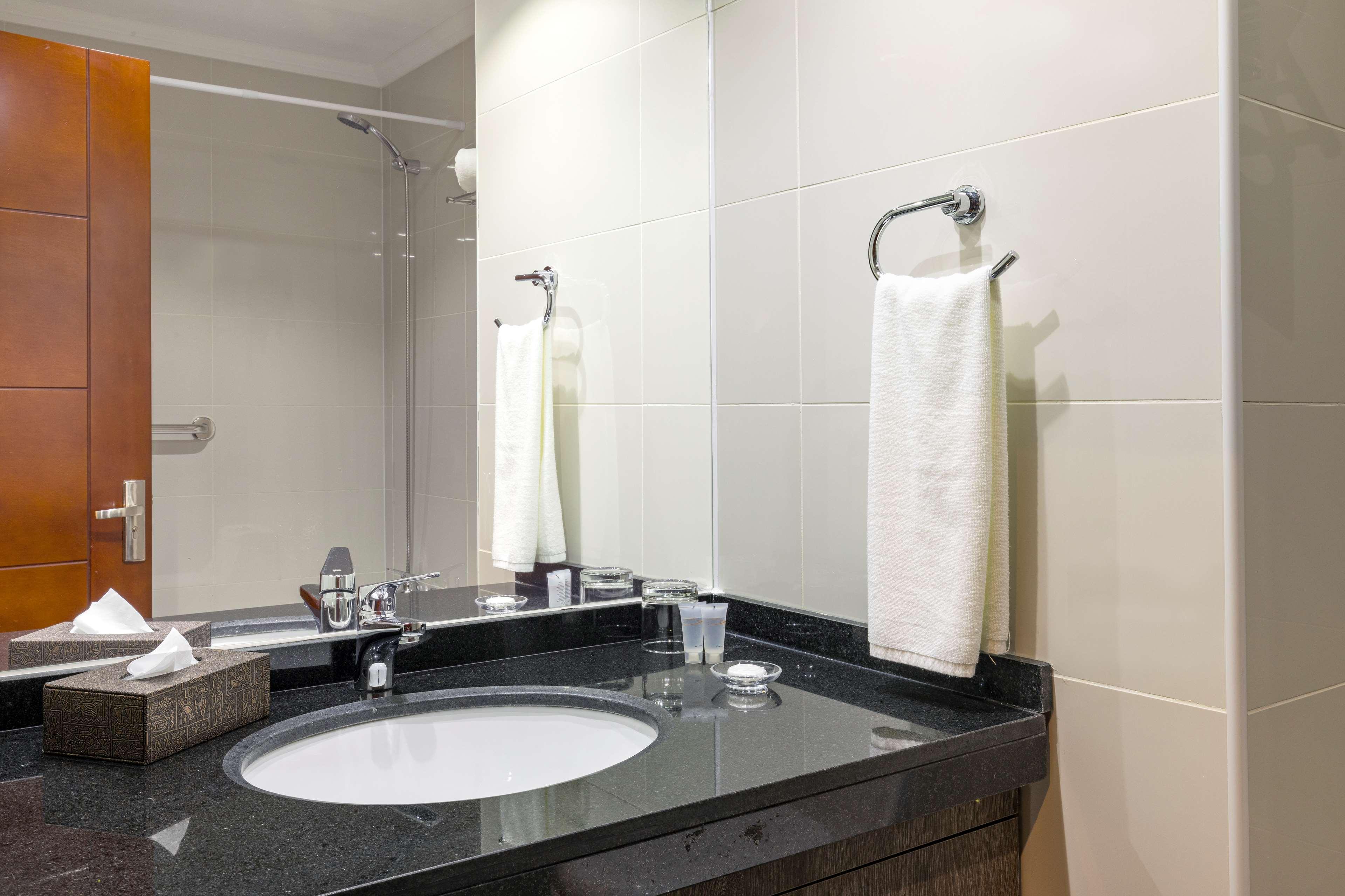 Nobile Hotel Estacion Central Сантьяго Экстерьер фото