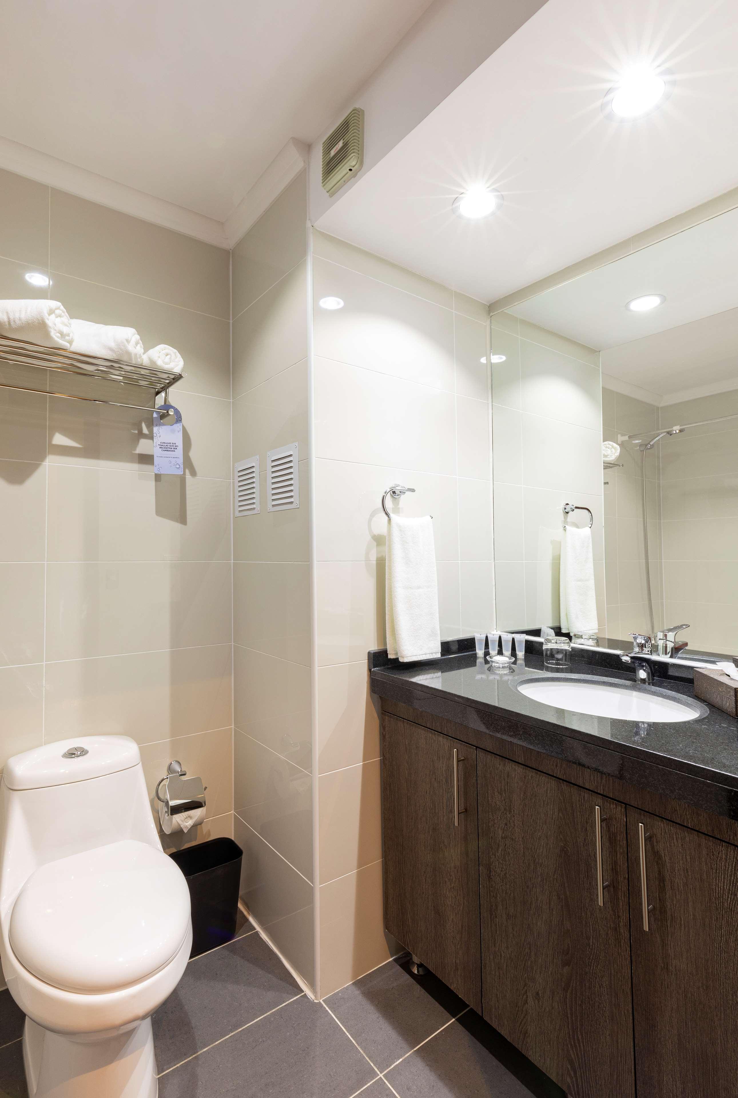 Nobile Hotel Estacion Central Сантьяго Экстерьер фото