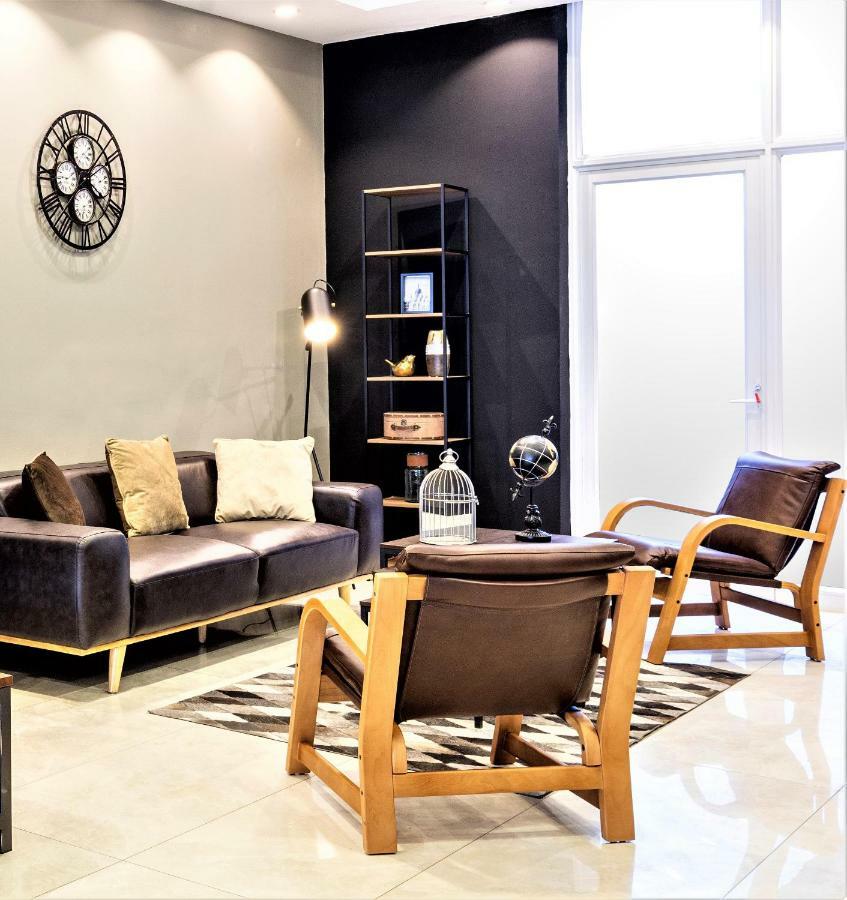 Nobile Hotel Estacion Central Сантьяго Экстерьер фото