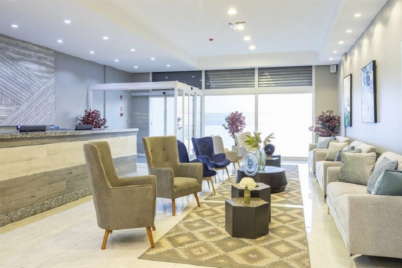 Nobile Hotel Estacion Central Сантьяго Экстерьер фото