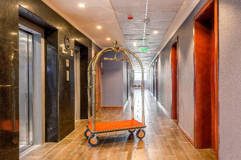 Nobile Hotel Estacion Central Сантьяго Экстерьер фото